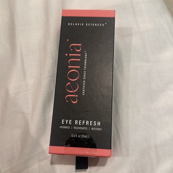 Aeonia Eye Refresh by Delavie Sciences New in Box - Picture 2 of 3